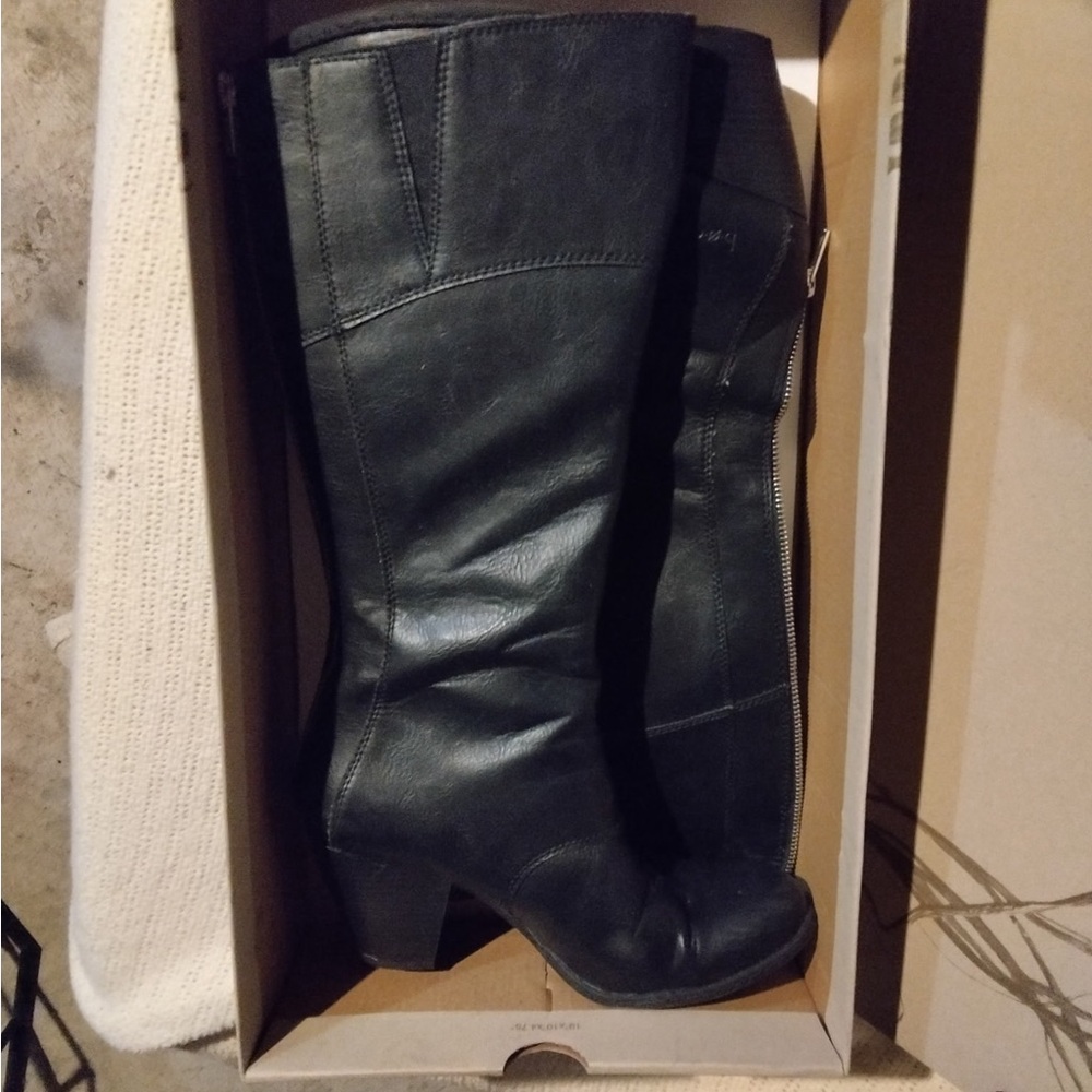 boc Dark Leather Heeled Boots
